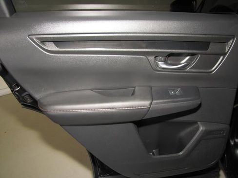 Used 2025 Honda CR-V Sport image 13