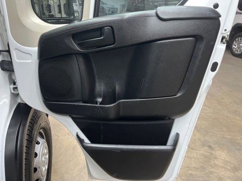 Used 2019 RAM ProMaster 3500 w/ Premium Appearance Group image 16