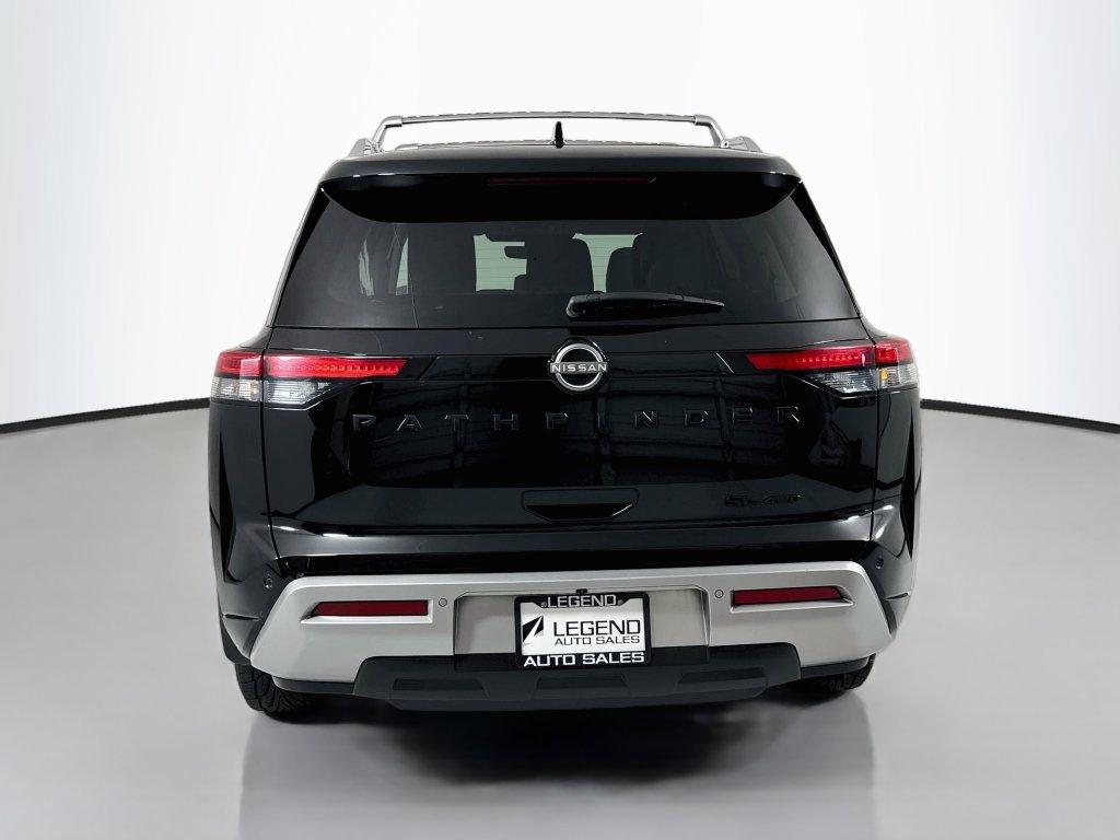 Used 2023 Nissan Pathfinder SL w/ Black Appearance Package AWD/4WD image 7
