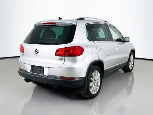 Used 2016 Volkswagen Tiguan SE AWD/4WD image 39