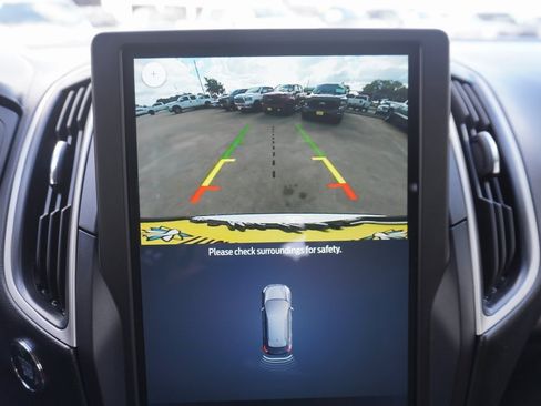 Certified 2024 Ford Edge SE w/ Black Appearance Package image 14