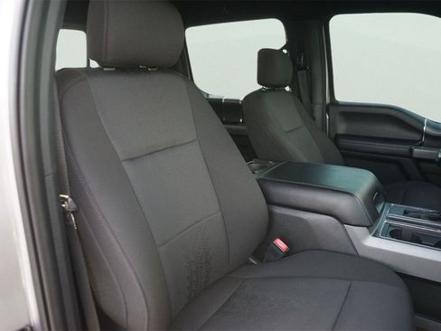 Used 2020 Ford F150 XLT w/ Equipment Group 302A Luxury AWD/4WD image 19