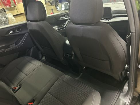 Used 2025 Chevrolet Equinox LT AWD/4WD image 15