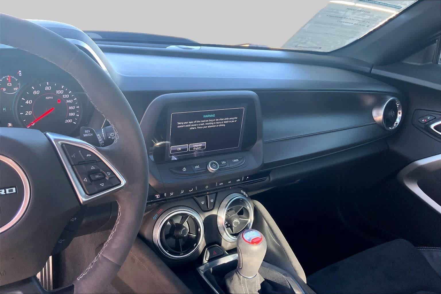 Used 2018 Chevrolet Camaro SS RWD image 6