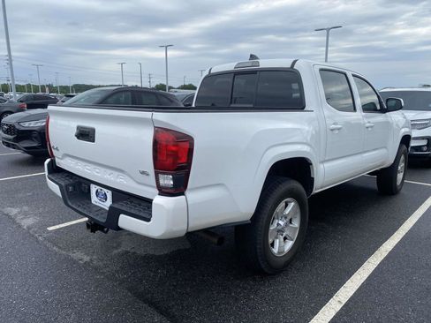 Used 2023 Toyota Tacoma SR AWD/4WD image 7