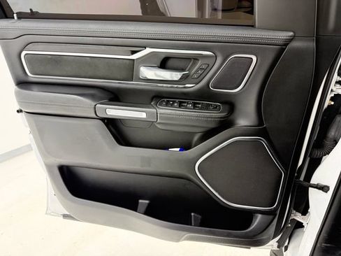 Used 2019 RAM 1500 Laramie RWD image 15