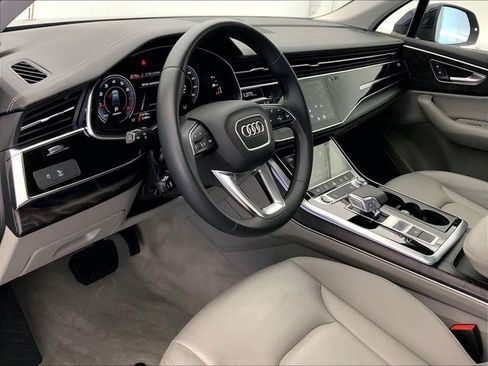 Certified 2023 Audi Q7 2.0T Premium w/ Convenience Package AWD/4WD image 4