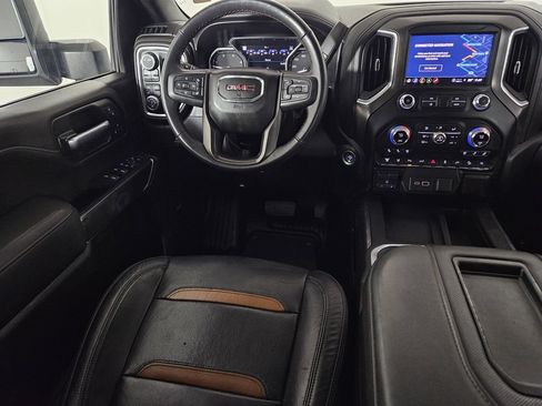 Used 2021 GMC Sierra 2500 AT4 w/ AT4 Premium Plus Package AWD/4WD image 8