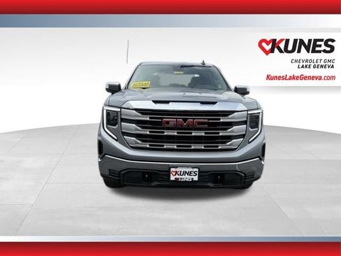 New 2026 GMC Sierra 1500 SLE image 11