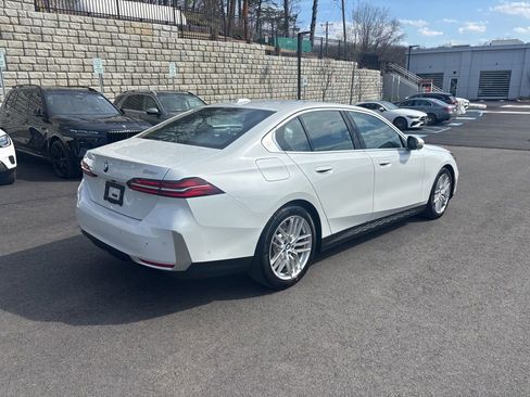 Used 2024 BMW 530i xDrive w/ Premium Package image 3
