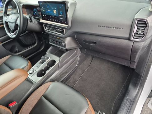 Used 2025 Ford Bronco Sport Outer Banks AWD/4WD image 31