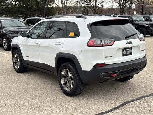 Used 2019 Jeep Cherokee Trailhawk image 7