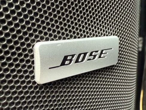 Used 2022 GMC Yukon SLT w/ SLT Luxury Package image 44