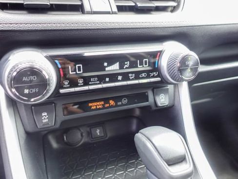 Certified 2021 Toyota RAV4 XLE AWD/4WD image 24