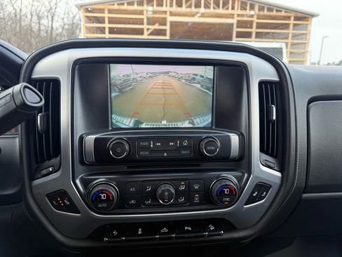 Used 2017 GMC Sierra 2500 SLT w/ Snow Plow Prep Package AWD/4WD image 14