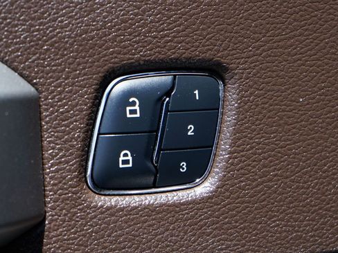 Used 2017 Ford F250 King Ranch w/ King Ranch Ultimate Package image 18