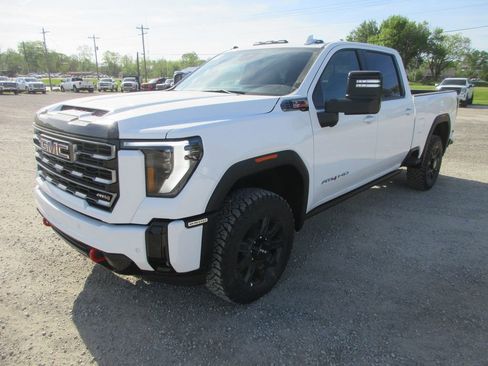 New 2026 GMC Sierra 2500 AT4 w/ AT4 Premium Plus Package AWD/4WD image 10