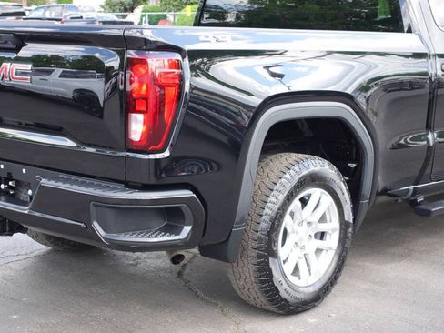 Used 2023 GMC Sierra 1500 Pro w/ Pro Value Package AWD/4WD image 11