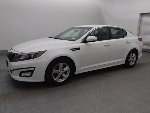 Used 2015 Kia Optima LX image 2