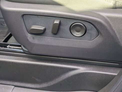 New 2026 Chevrolet Suburban High Country image 12