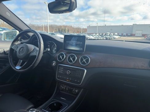 Certified 2016 Mercedes-Benz GLA 250 4MATIC image 17