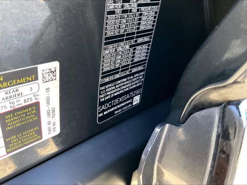 Used 2025 Jaguar F-PACE R-Dynamic S image 34