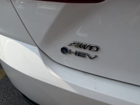 Used 2025 Toyota Camry LE AWD/4WD image 7