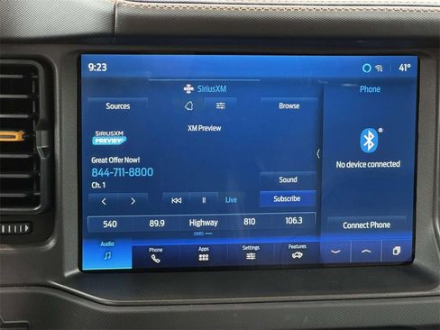 Used 2024 Ford Bronco Badlands image 3