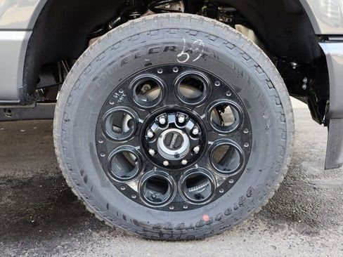 New 2026 Ford F250 Lariat w/ Black Appearance Package image 14