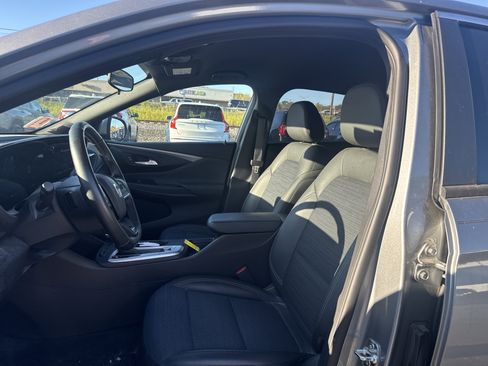 Used 2024 Buick Envista Preferred w/ Convenience I Package image 12
