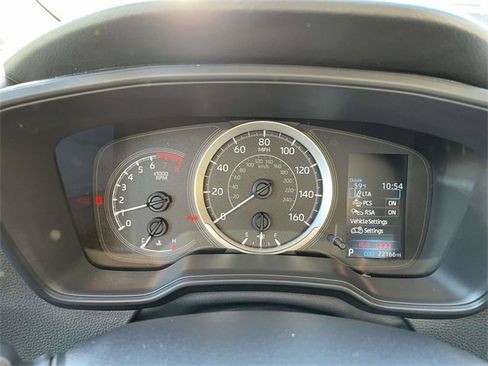 Used 2022 Toyota Corolla LE image 22