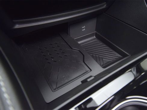 New 2026 Chrysler Pacifica Limited w/ S Appearance Package image 32