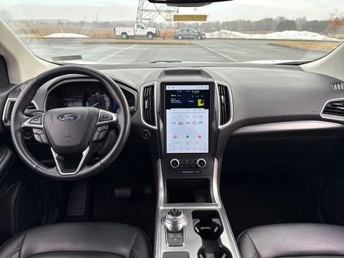 Used 2022 Ford Edge SEL w/ Convenience Package image 18