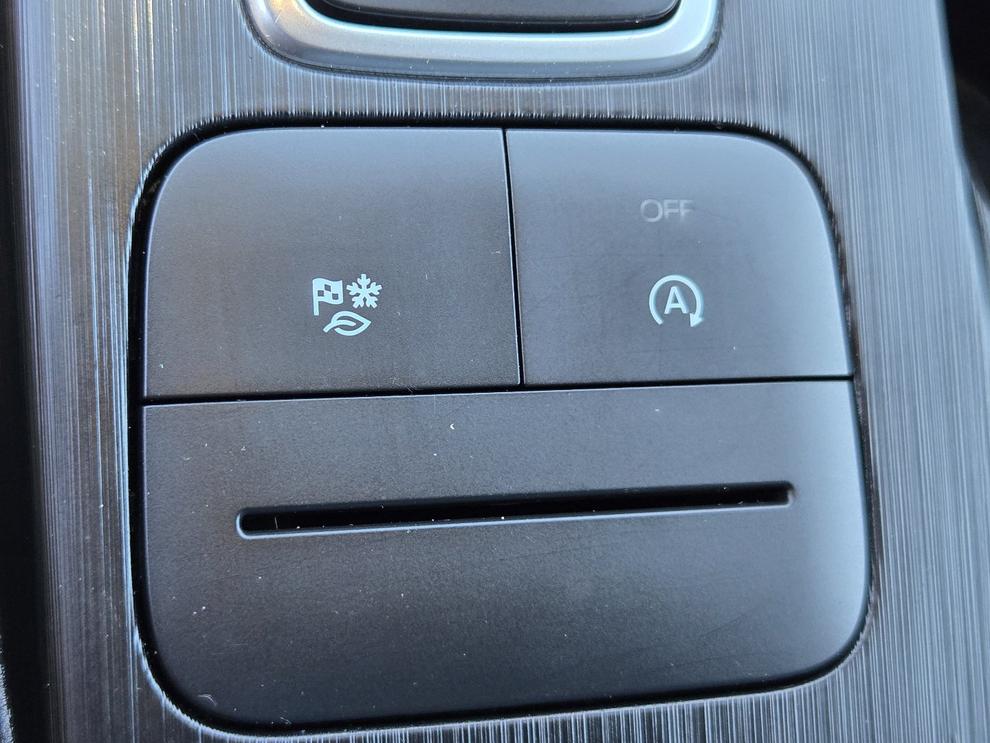 Used 2025 Ford Escape ST-Line Select AWD/4WD image 28