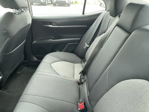 Used 2021 Toyota Camry LE FWD image 4