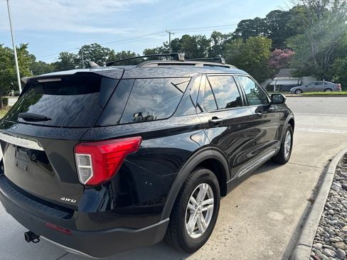 Used 2023 Ford Explorer XLT w/ Equipment Group 202A AWD/4WD image 6