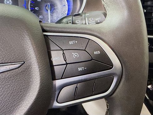 Used 2023 Chrysler Voyager LX image 15