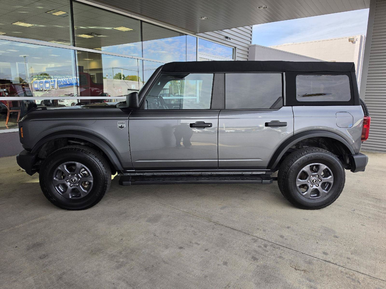 Used 2024 Ford Bronco Big Bend AWD/4WD image 2
