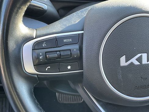 Used 2023 Kia Sportage SX image 32
