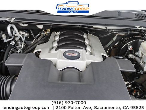 Used 2019 Cadillac Escalade Premium Luxury image 27