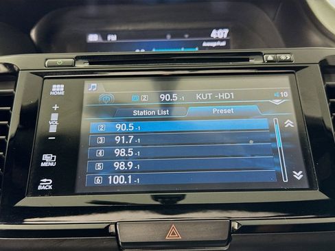 Used 2017 Honda Accord EX image 16