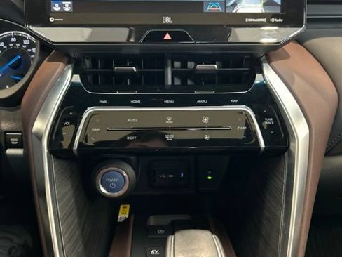 Used 2022 Toyota Venza Limited w/ Advanced Technology Package AWD/4WD image 14