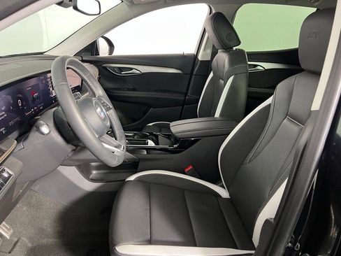 Used 2025 Buick Envision Sport Touring image 22