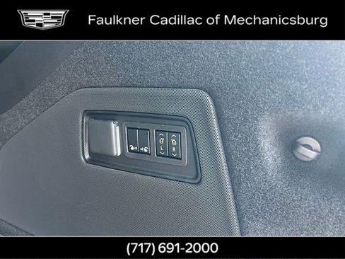 Certified 2026 Cadillac Escalade ESV Platinum Sport w/ LPO, ONYX Package AWD/4WD image 16