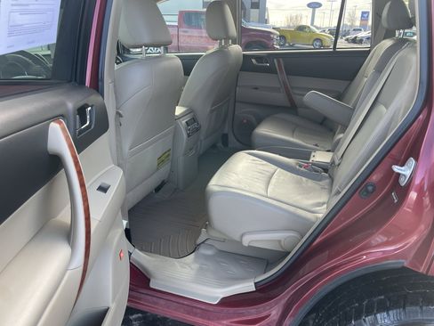 Used 2010 Toyota Highlander Limited image 28