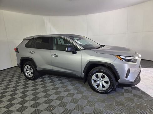 Used 2024 Toyota RAV4 LE image 4