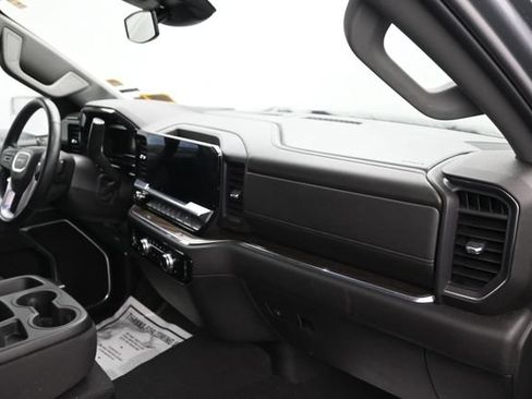 Used 2024 GMC Sierra 1500 Elevation AWD/4WD image 8