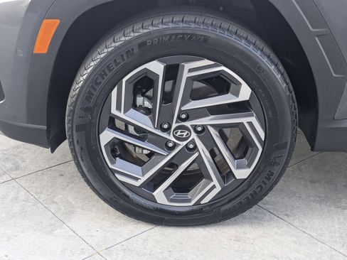 Certified 2025 Hyundai Tucson Limited image 13