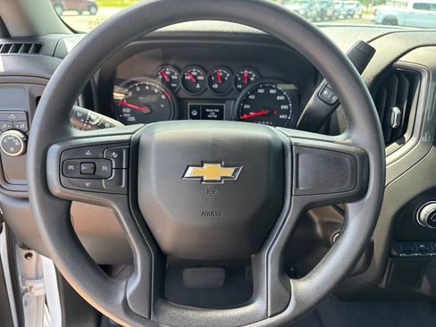 Used 2025 Chevrolet Silverado 1500 Custom w/ Turbomax Blackout Package RWD image 13