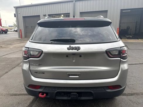 Used 2023 Jeep Compass Trailhawk w/ Trailhawk Elite Group AWD/4WD image 3